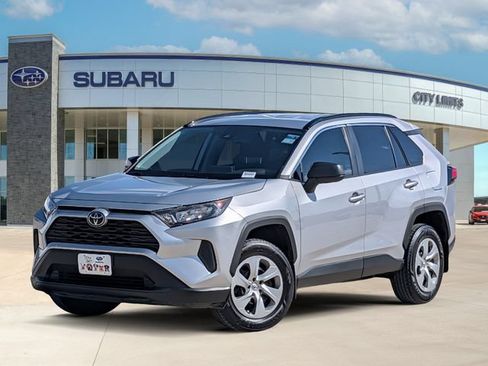 Used 2021 Toyota RAV4 LE FWD image 1