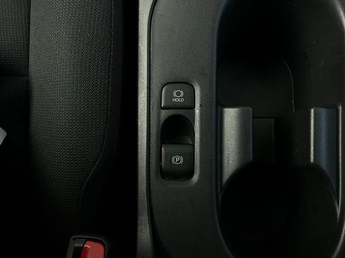 Used 2025 Toyota Corolla LE image 21