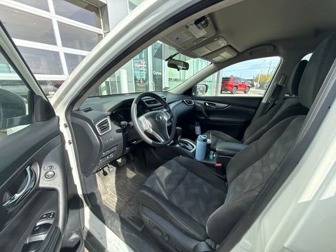 Used 2016 Nissan Rogue SV AWD/4WD image 11