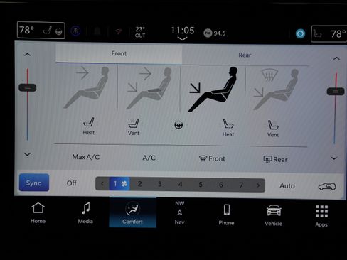 Certified 2026 Chrysler Pacifica Pinnacle image 28