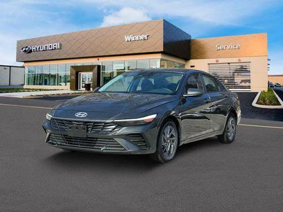 New 2025 Hyundai Elantra Blue