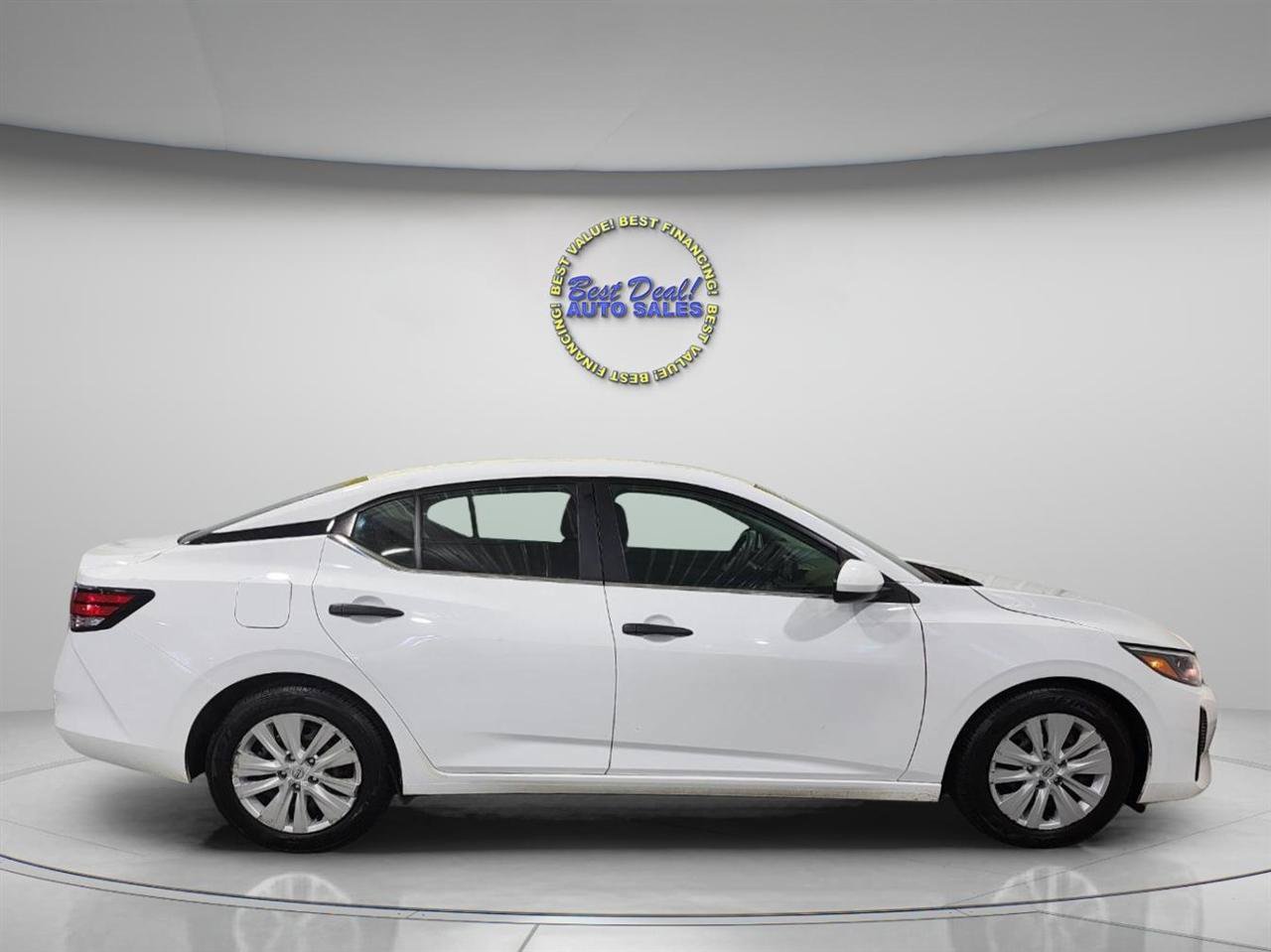Used 2024 Nissan Sentra S FWD image 6