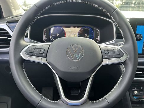New 2026 Volkswagen Taos SEL image 14