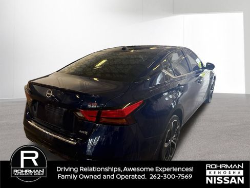 Used 2023 Nissan Altima 2.5 SR w/ SR Premium Package AWD/4WD image 6