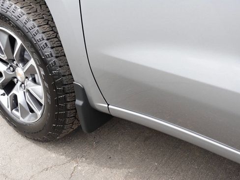 Used 2024 Chevrolet Silverado 1500 LT image 12