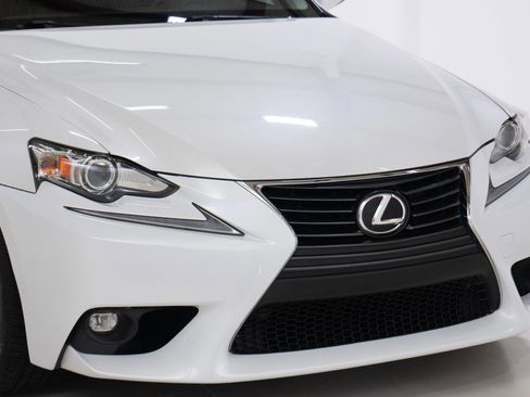 Used 2015 Lexus IS 250 image 11