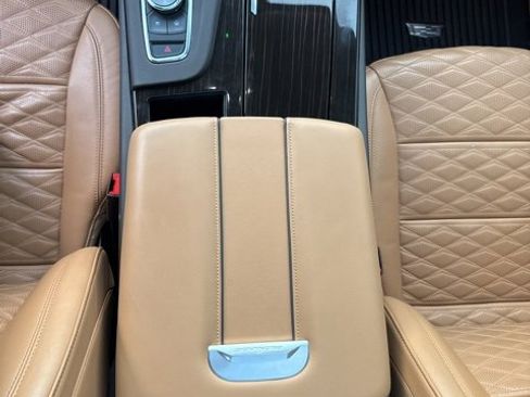 Used 2023 Cadillac Escalade Sport w/ LPO, ONYX Package image 16