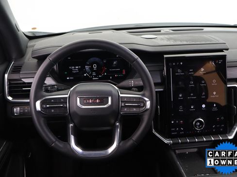 Used 2026 GMC Acadia Elevation w/ Elevation Premium Package FWD image 17