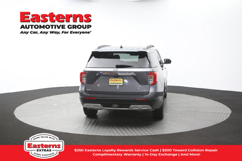 Used 2024 Ford Explorer XLT w/ Equipment Group 202A AWD/4WD image 42