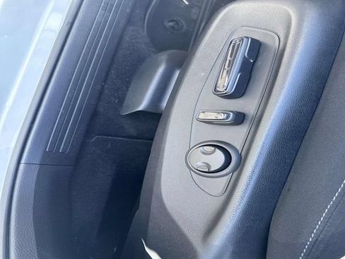 Used 2023 Honda CR-V EX image 23