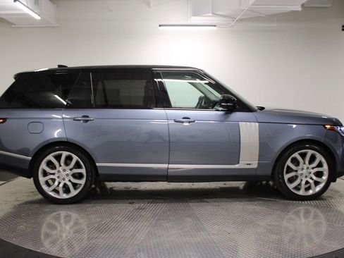 Used 2020 Land Rover Range Rover Long Wheelbase HSE image 12