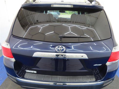 Used 2013 Toyota Highlander Limited AWD/4WD image 11