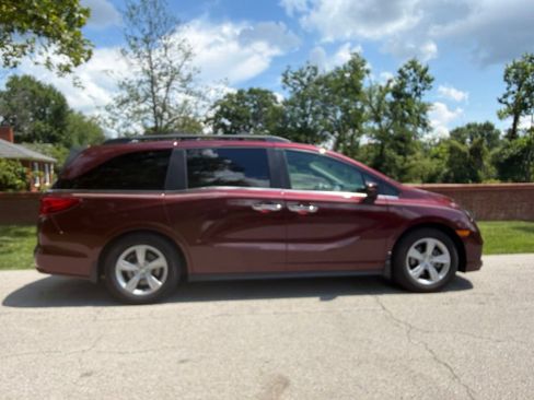 Used 2020 Honda Odyssey EX-L image 2