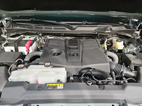 Certified 2025 Toyota Tundra Limited image 19