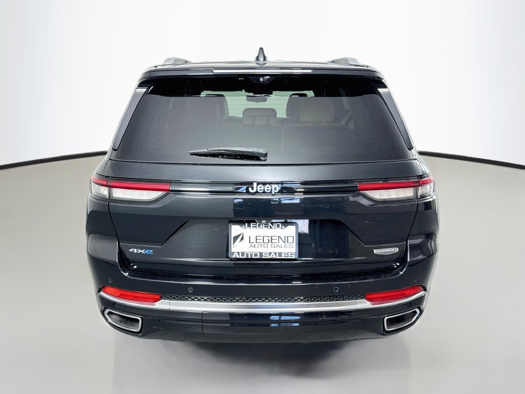 Used 2023 Jeep Grand Cherokee Summit w/ Advanced Protech Group IV AWD/4WD image 8