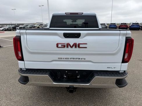 New 2026 GMC Sierra 1500 SLT image 8