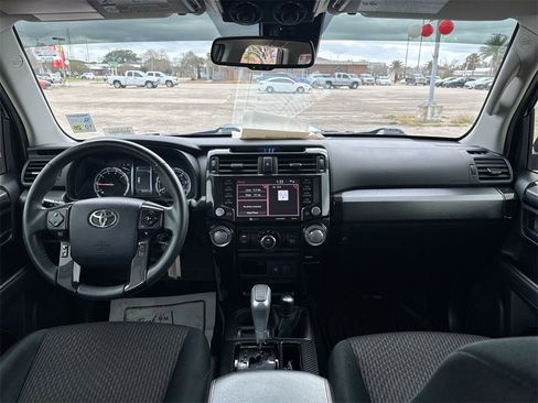 Used 2020 Toyota 4Runner TRD Off-Road image 30