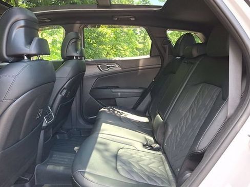 Used 2023 Kia Sportage X-Line w/ X-Line Premium Package AWD/4WD image 10