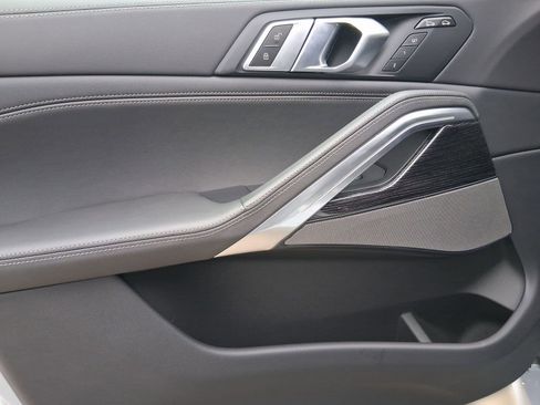 New 2026 BMW X6 xDrive40i w/ Premium Package image 11