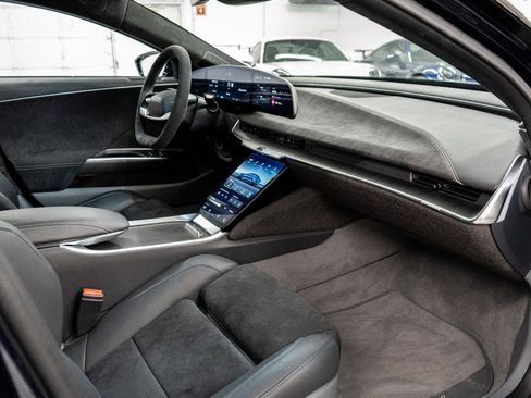 Used 2024 Lucid Air Sapphire image 33