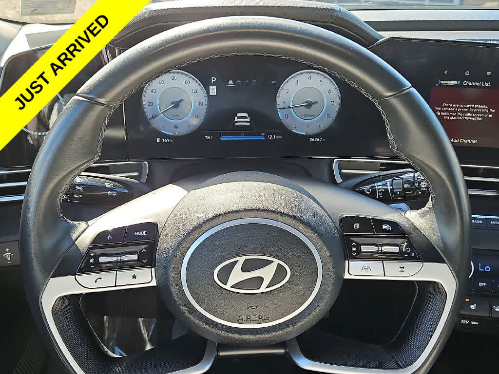 Used 2025 Hyundai Elantra Limited FWD image 19