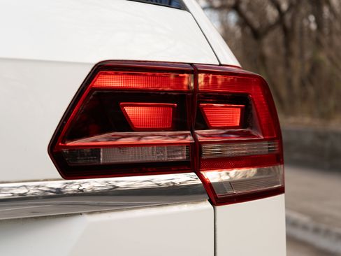 Used 2020 Volkswagen Atlas SE image 13