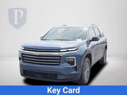 New 2026 Chevrolet Traverse LT w/ Driver Confidence Package FWD image 12