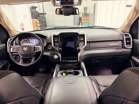 Used 2020 RAM 1500 Laramie AWD/4WD image 20