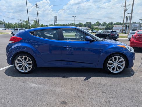 Used 2013 Hyundai Veloster w/ Style Pkg FWD image 7