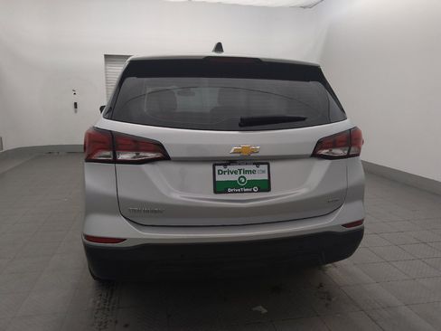 Used 2022 Chevrolet Equinox LS AWD/4WD image 6