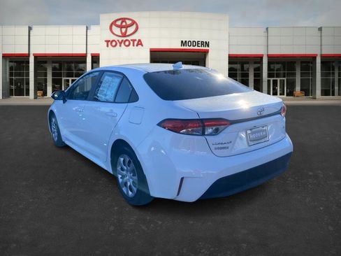 Certified 2025 Toyota Corolla LE image 6