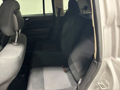 Used 2013 Jeep Compass Latitude image 6