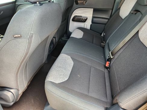 Used 2025 Ford Maverick XLT FWD image 28