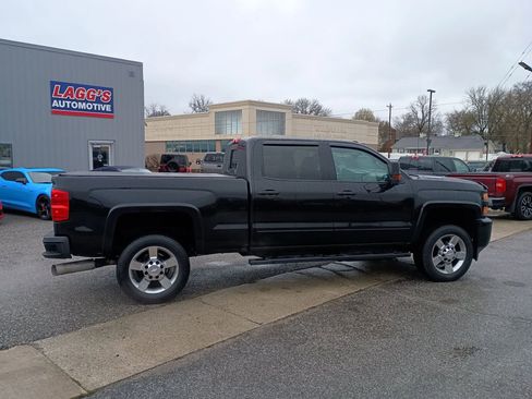 Used 2016 Chevrolet Silverado 2500 LT w/ Midnight Edition image 6