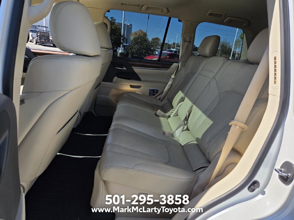 Used 2019 Lexus LX 570 4WD w/ Luxury Package image 10