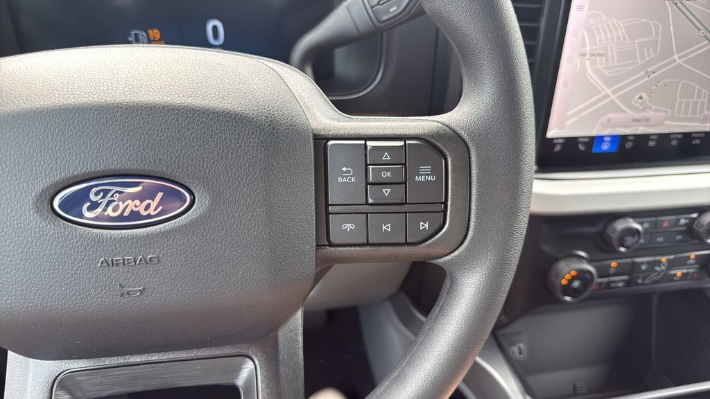 New 2027 Ford F250 XLT w/ XLT Premium Package AWD/4WD image 24