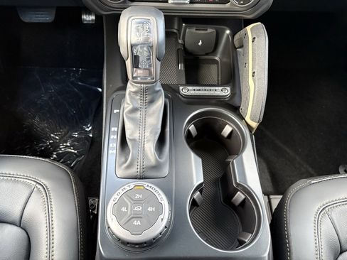 New 2025 Ford Bronco Badlands w/ Sasquatch Package image 46