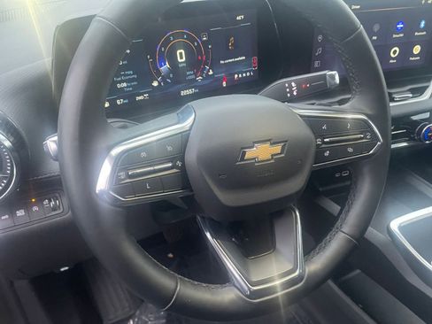 Used 2025 Chevrolet Equinox LT image 28