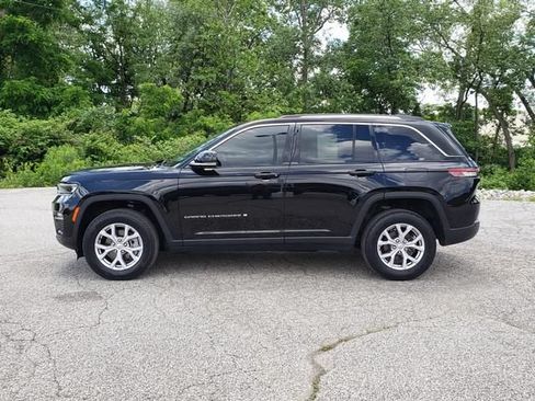 Used 2022 Jeep Grand Cherokee Limited AWD/4WD image 6