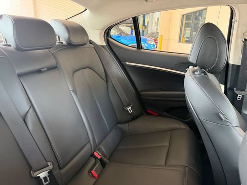 Used 2026 Genesis G70 2.5T RWD image 33