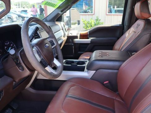 Used 2019 Ford F350 King Ranch w/ King Ranch Ultimate Package AWD/4WD image 2