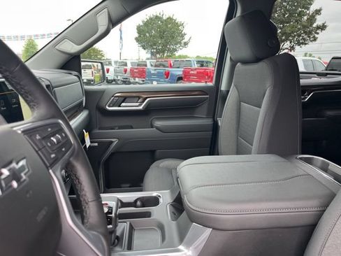 New 2026 Chevrolet Silverado 1500 RST AWD/4WD image 9