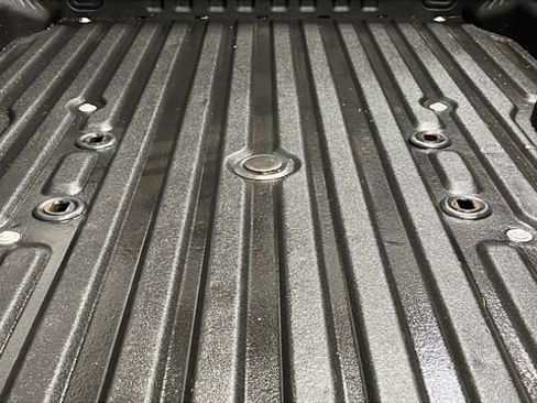 Used 2023 Ford F350 XLT image 34