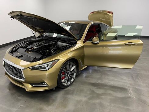 Used 2018 INFINITI Q60 Red Sport 400 image 40