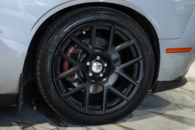 Used 2015 Dodge Challenger R/T Plus RWD image 49