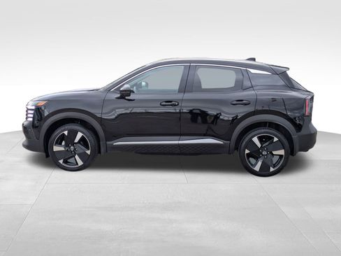 Certified 2025 Nissan Kicks SR image 11