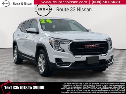 Used 2024 GMC Terrain SLE FWD image 1
