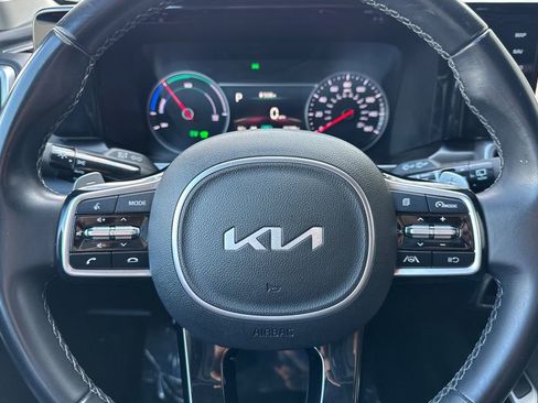 Used 2022 Kia Sorento S FWD image 29