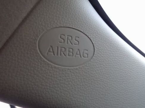 Used 2025 Toyota Corolla LE image 23