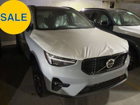 New 2025 Volvo XC40 B5 Plus w/ Protection Package Premier image 1
